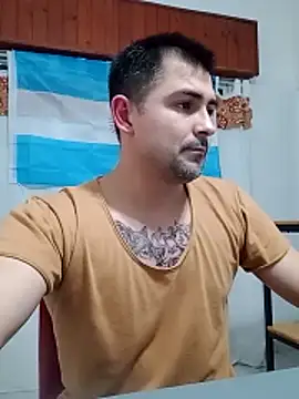 Bradd 32 online show from 06-19-26, 02:49