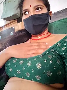 Daisygirl9 online show from 04-30-26, 07:47