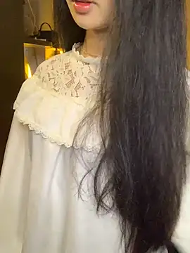 Nhinhi18 online show from 03-22-26, 04:32