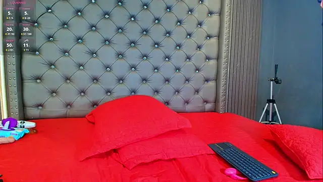 Snapshot of AKANE_SA chatting on 06-12-26, 01:15 AKANE SA online show from 06-12-26, 01:15