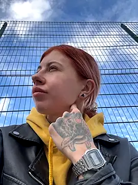 Snapshot of Nancyhot777 chatting on 09-27-25, 02:33 Nancyhot777 online show from 09-27-25, 02:33