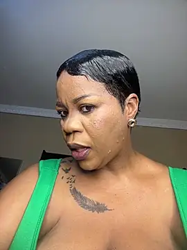 THICKBUNNYCHICKxxx online show from 01-07-26, 08:44