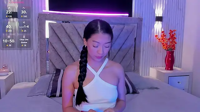 Sussyrosse  online show from 04-21-26, 12:44