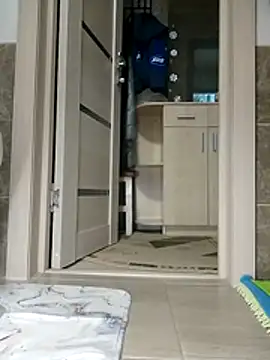 N i k o l a u online show from 03-21-26, 09:25