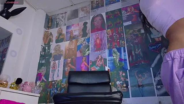 Mistileav online show from 03-13-26, 07:09