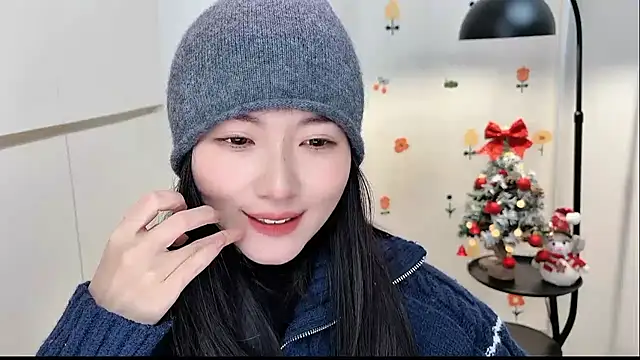 Snapshot of Rosalind_xixi chatting on 12-21-25, 02:35 Rosalind xixi online show from 12-21-25, 02:35