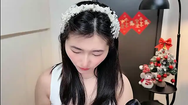 Snapshot of Rosalind_xixi chatting on 02-14-26, 10:56 Rosalind xixi online show from 02-14-26, 10:56