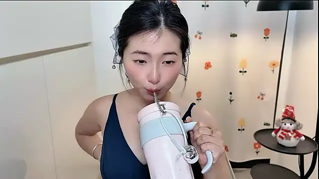 Snapshot of Rosalind_xixi chatting on 03-31-26, 10:15 Rosalind xixi online show from 03-31-26, 10:15