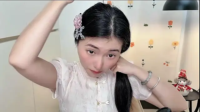 Snapshot of Rosalind_xixi chatting on 04-08-26, 08:25 Rosalind xixi online show from 04-08-26, 08:25