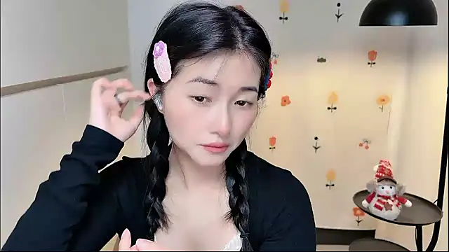 Snapshot of Rosalind_xixi chatting on 04-16-26, 01:45 Rosalind xixi online show from 04-16-26, 01:45