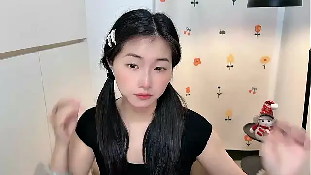 Snapshot of Rosalind_xixi chatting on 04-20-26, 02:47 Rosalind xixi online show from 04-20-26, 02:47