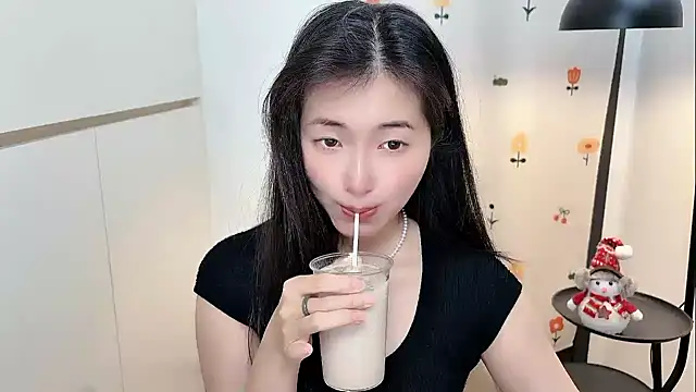 Snapshot of Rosalind_xixi chatting on 04-27-26, 02:53 Rosalind xixi online show from 04-27-26, 02:53
