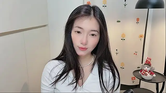 Snapshot of Rosalind_xixi chatting on 05-08-26, 02:17 Rosalind xixi online show from 05-08-26, 02:17