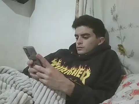 Rodrigo99 9 online show from 05-11-26, 04:04