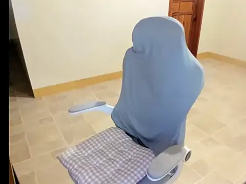 Snapshot of LustyNarra chatting on 02-16-26, 11:28 LustyNarra online show from 02-16-26, 11:28