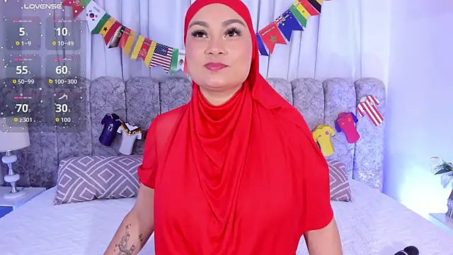 azaharaaa  online show from 07-10-26, 11:46