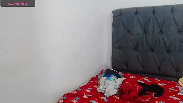 Snapshot of deborahotts chatting on 11-03-25, 05:25 deborahotts online show from 11-03-25, 05:25