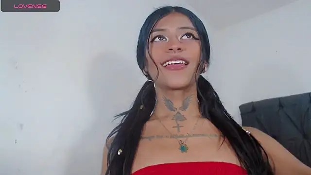 Snapshot of deborahotts chatting on 11-20-25, 05:23 deborahotts online show from 11-20-25, 05:23