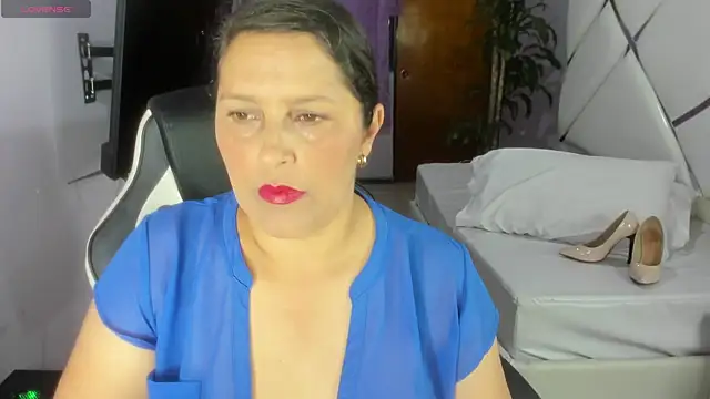 KikaDuque online show from 12-18-25, 07:31