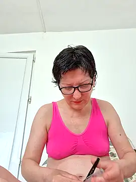 Snapshot of Vera_Elle chatting on 04-19-26, 06:13 Vera Elle online show from 04-19-26, 06:13