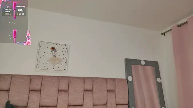 Snapshot of ScarlettLuxe chatting on 03-13-26, 09:43 ScarlettLuxe online show from 03-13-26, 09:43