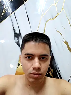 Snapshot of andresSalasSS chatting on 10-15-25, 11:43 andresSalasSS online show from 10-15-25, 11:43