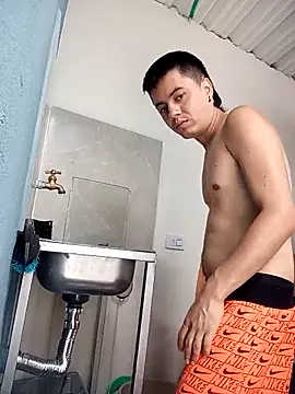 Snapshot of andresSalasSS chatting on 04-15-26, 04:25 andresSalasSS online show from 04-15-26, 04:25