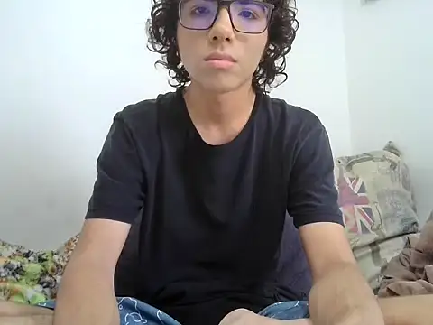 BBoyLatino0 online show from 10-10-25, 06:07
