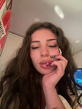 Snapshot of zuleikha chatting on 07-15-26, 05:02 zuleikha online show from 07-15-26, 05:02