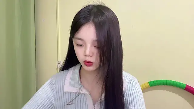 Snapshot of Nicole-13 chatting on 11-19-25, 11:10 Nicole-13 online show from 11-19-25, 11:10