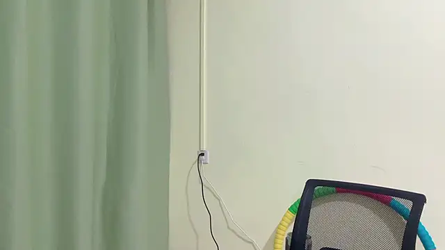 Snapshot of Nicole-13 chatting on 01-13-26, 08:08 Nicole-13 online show from 01-13-26, 08:08