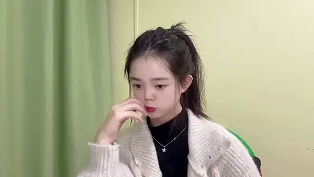 Snapshot of Nicole-13 chatting on 01-17-26, 01:27 Nicole-13 online show from 01-17-26, 01:27