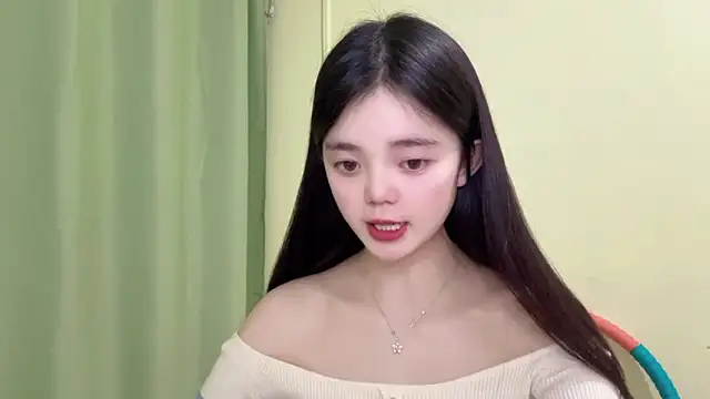 Snapshot of Nicole-13 chatting on 02-04-26, 01:50 Nicole-13 online show from 02-04-26, 01:50