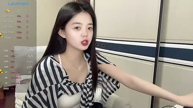 Snapshot of Nicole-13 chatting on 03-12-26, 12:55 Nicole-13 online show from 03-12-26, 12:55