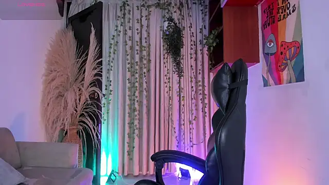 JulienSaint online show from 05-12-26, 11:18