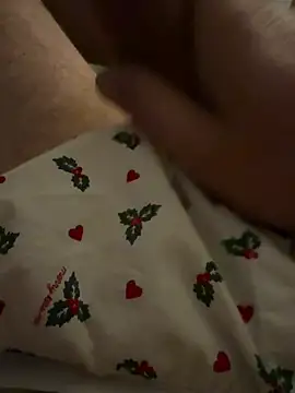 Snapshot of Bigtitsloveshow chatting on 03-15-26, 06:08 Bigtitsloveshow online show from 03-15-26, 06:08