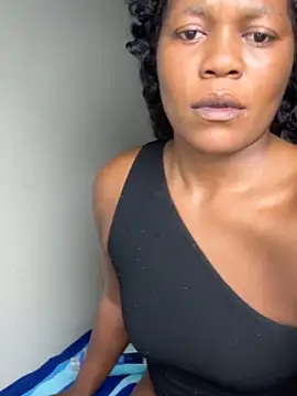 Kikie23 online show from 04-06-26, 01:25