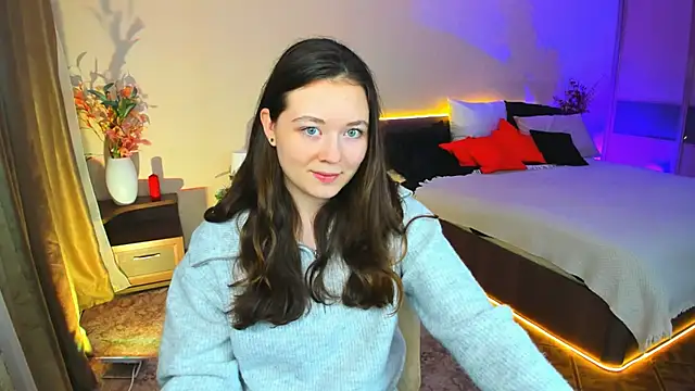 AlluringLookk online show from 11-06-25, 12:06