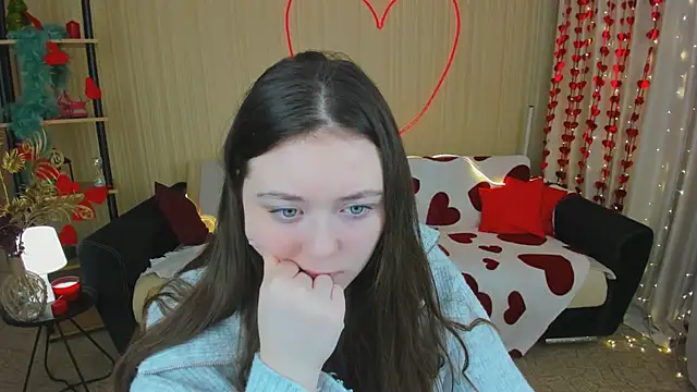 AlluringLookk online show from 02-22-26, 04:35