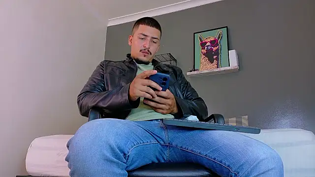 MrFox   online show from 03-26-26, 07:30