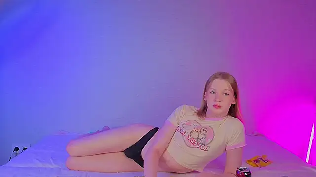 Olivia-Pink online show from 03-15-26, 04:35