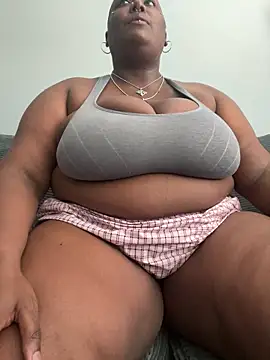 Snapshot of Cocomamii1 chatting on 03-15-26, 07:31 Cocomamii1 online show from 03-15-26, 07:31