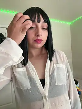 CharmingMaddie online show from 04-30-26, 08:57