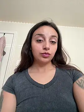 CharmingMaddie online show from 05-17-26, 03:52