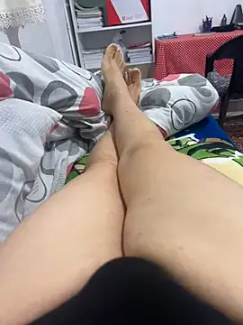 yellova online show from 03-26-26, 08:03