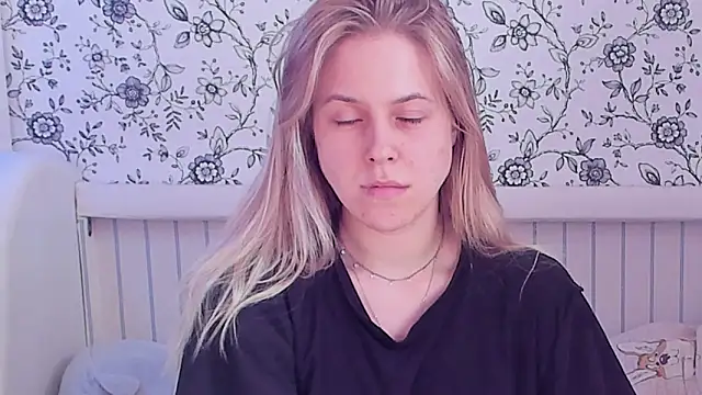 AngelAnty online show from 05-11-26, 01:06