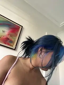lynn9000 online show from 06-18-26, 11:14