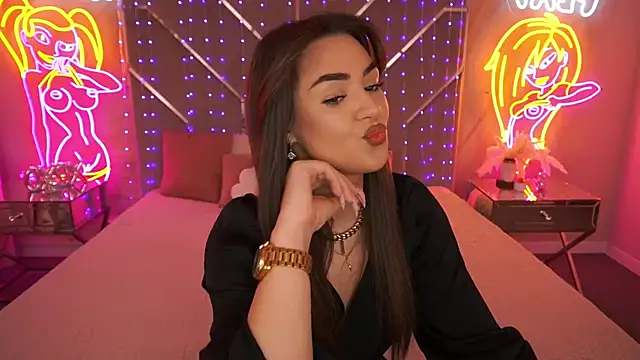 Snapshot of EricaSin chatting on 06-17-26, 06:38 EricaSin online show from 06-17-26, 06:38