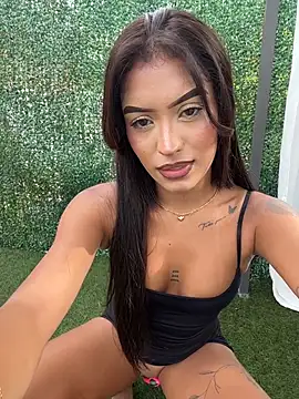 Snapshot of MystiqueXXX chatting on 07-15-26, 01:16 MystiqueXXX online show from 07-15-26, 01:16