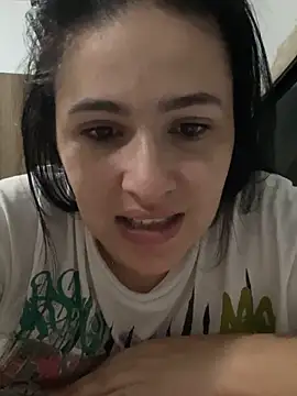 Snapshot of IvettSt_ chatting on 06-15-26, 03:31 IvettSt online show from 06-15-26, 03:31